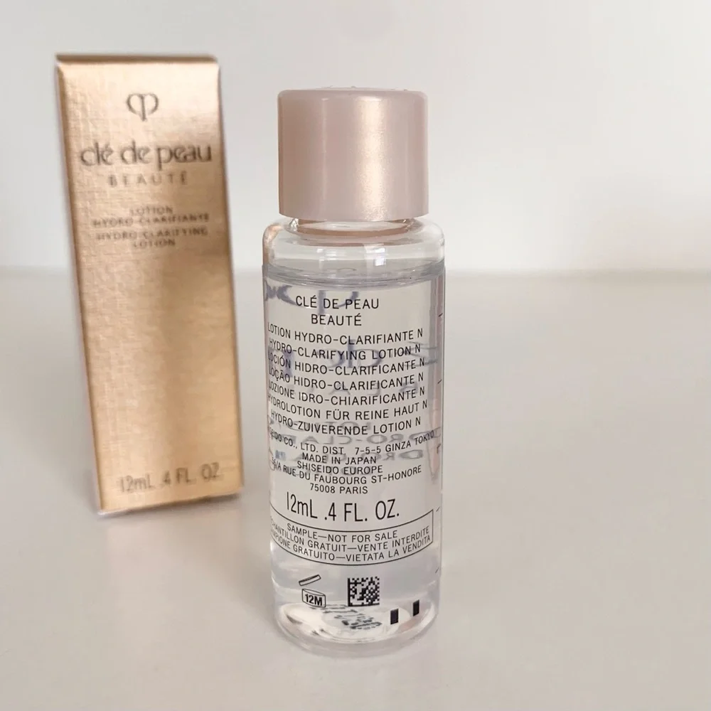 Cle de peau hydrating lotion